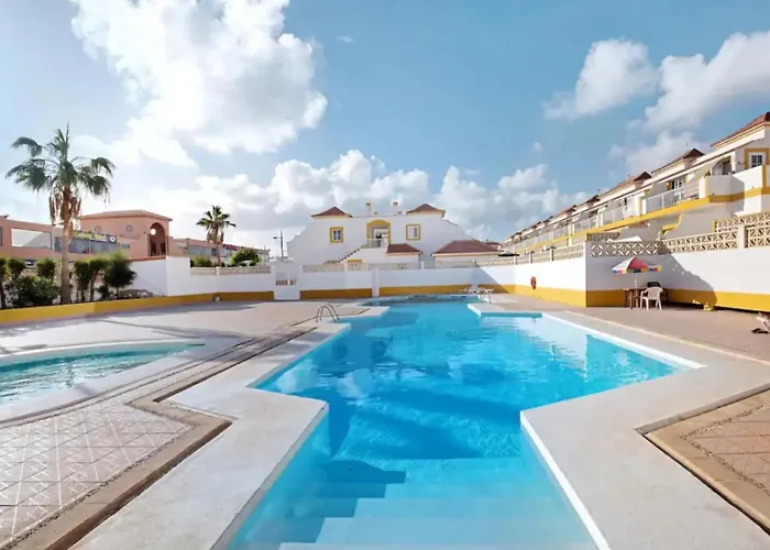 Casa Macon Red شقة *