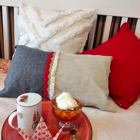 Casa Macon Red Daire *
